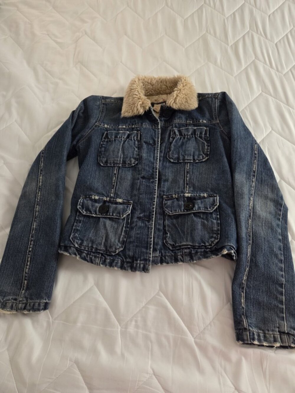Abercrombie & Fitch Jacket Womens Large Denim Distressed Jean Sherpa Trim